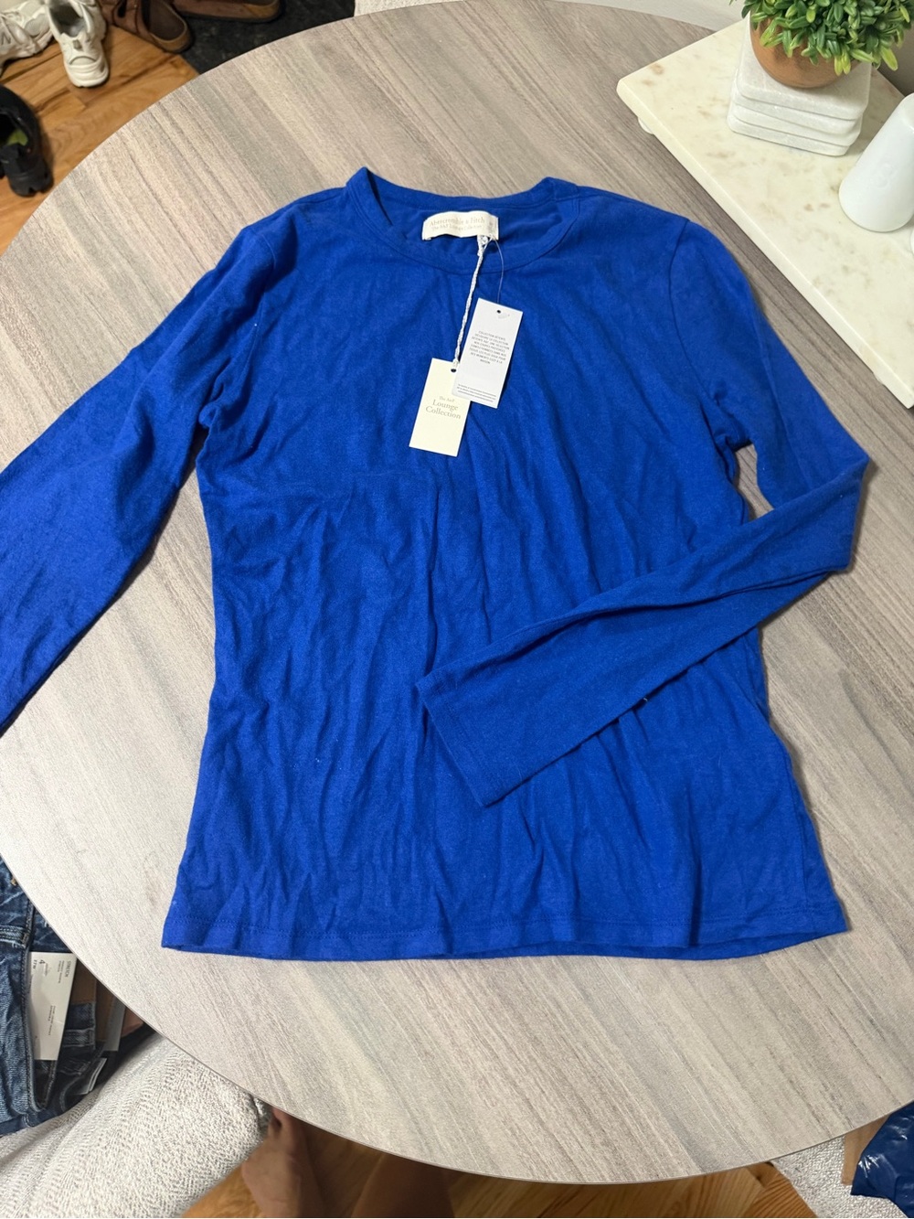 NWT Abercrombie & Fitch Lounge Collection Long Sleeve Tee Blue Size Medium